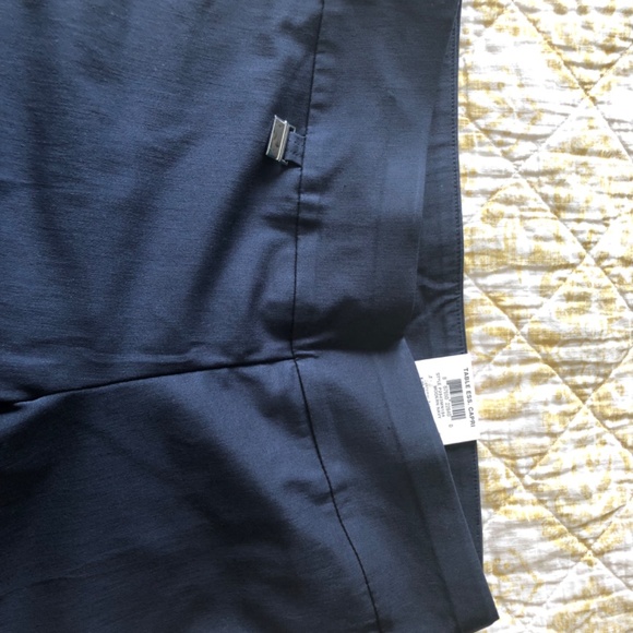Alfani tummy control capris NWT from Macy’s - Picture 2 of 3